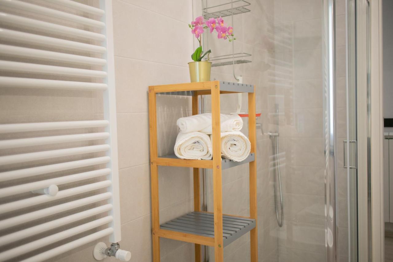 E-Twelve Apartment Napoli Ngoại thất bức ảnh